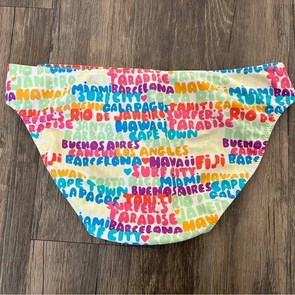Women’s Full Coverage Multicolor Bikini Bottoms Size M